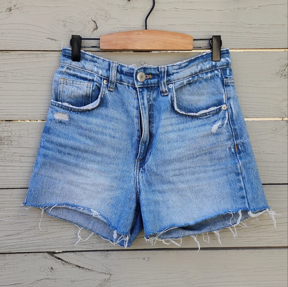 Zara High Rise Cutoff Shorts